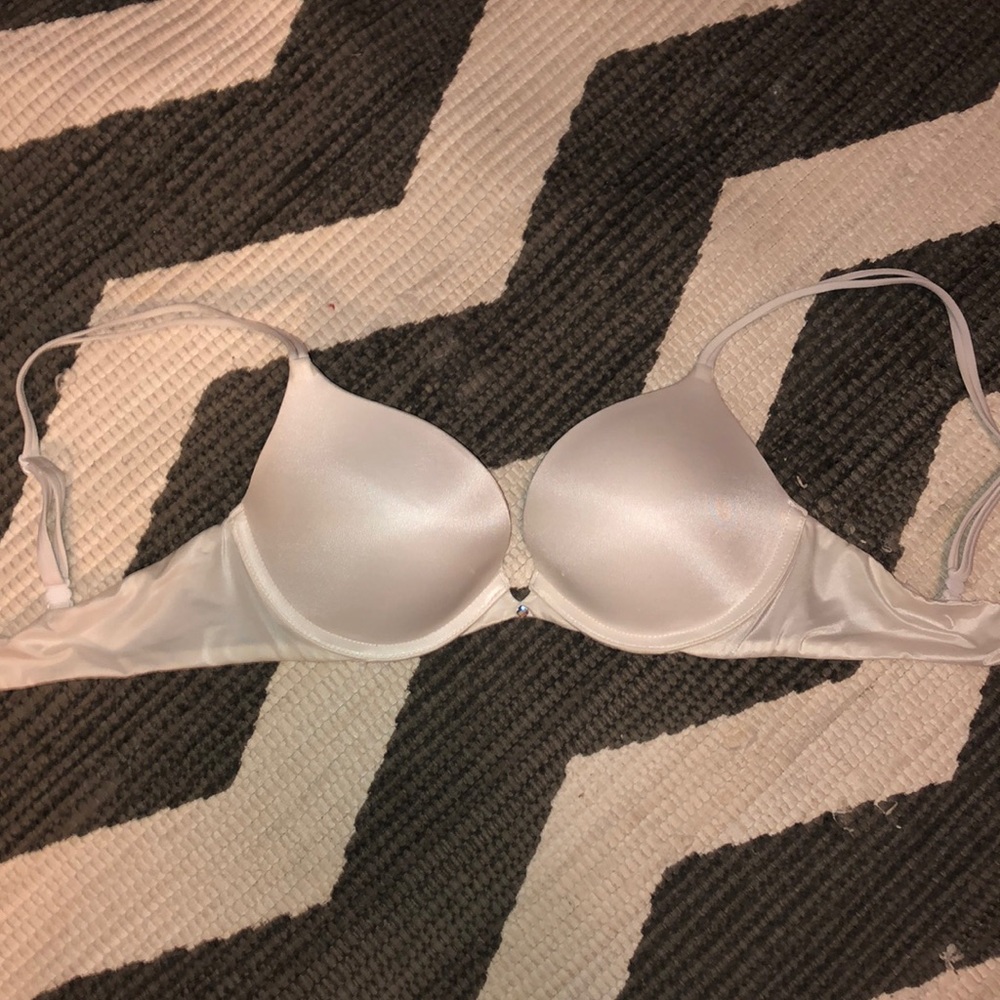 Victoria’s Secret push up bra